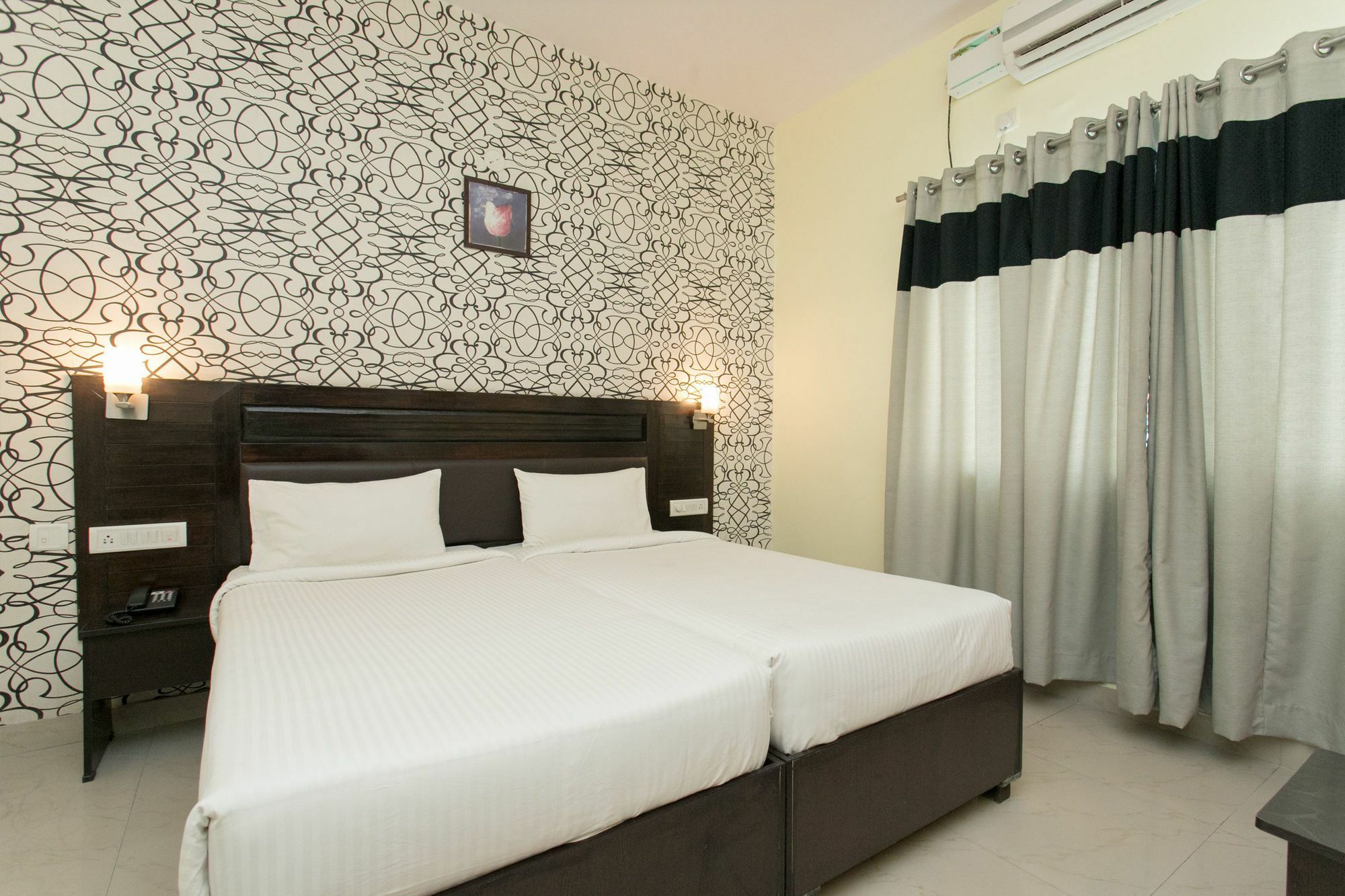 Oyo 10378 Hotel Hibiscus Mayflower Bengaluru Zewnętrze zdjęcie
