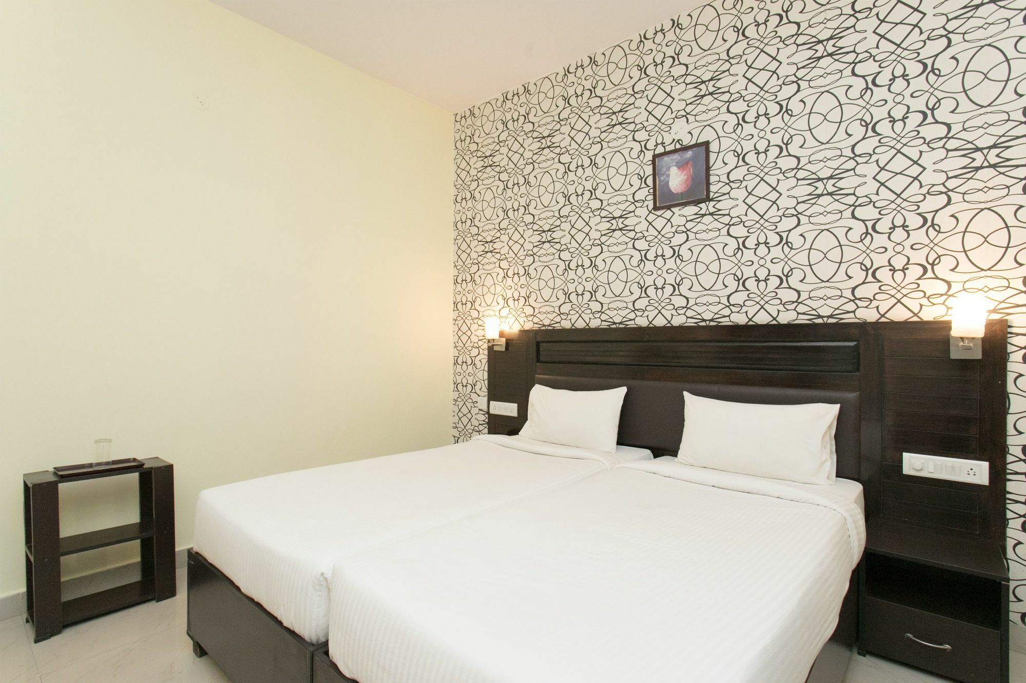 Oyo 10378 Hotel Hibiscus Mayflower Bengaluru Zewnętrze zdjęcie
